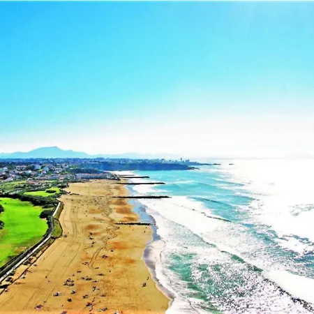 Apartment A Avec Terrasse, Proche Plages Et Commerces, Piscine Et Parking - Fr-1-3-592 *
